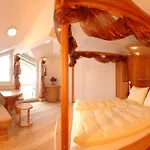 Strasser فندق مبيت وإفطار 4*
