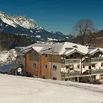 Bed & Breakfast Strasser