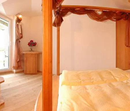 Bed and Breakfast Strasser