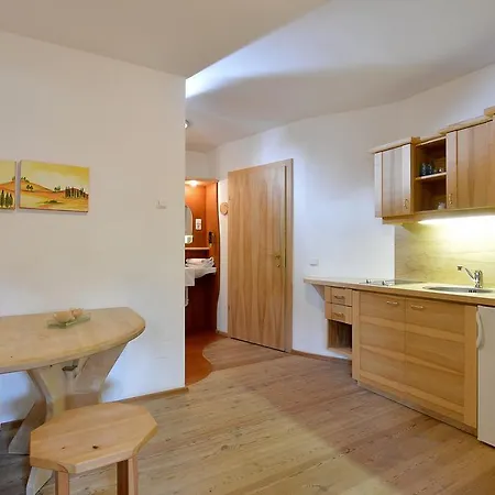 Strasser Bed & Breakfast