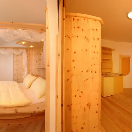 Strasser Bed & Breakfast Söll