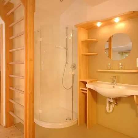 Bed & Breakfast Strasser 4*