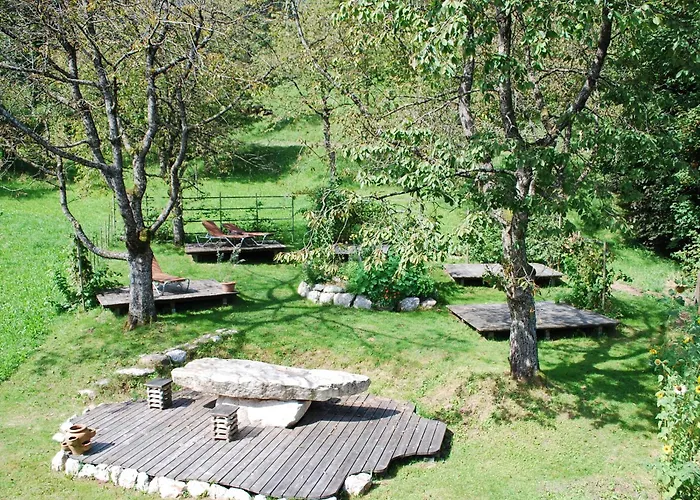 לינה וארוחת בוקר Strasser