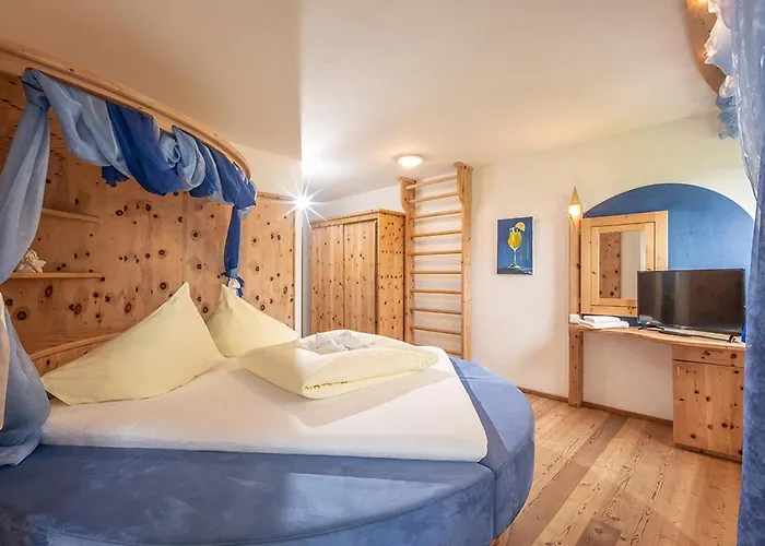 Strasser לינה וארוחת בוקר סול